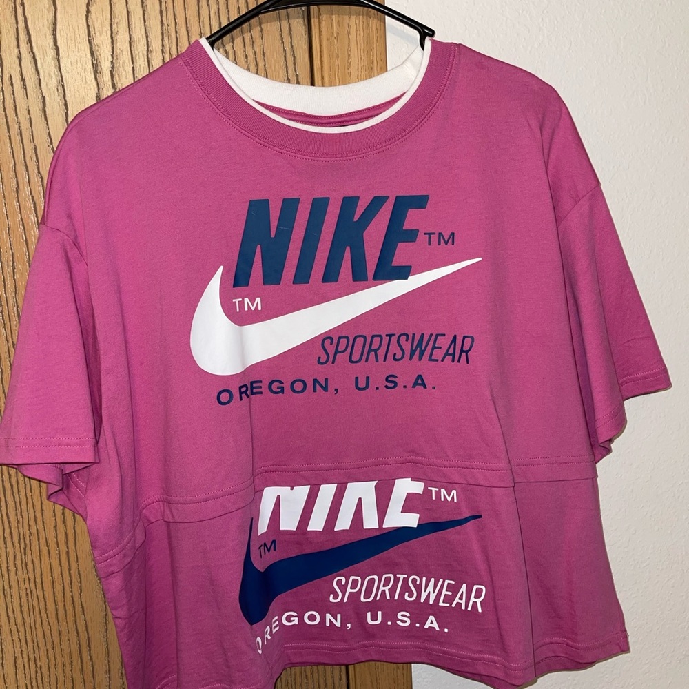Nike top